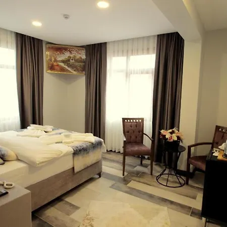 Gueler Palas 3*